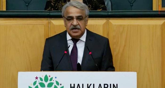 Mithat Sancar, ‘dokunulmazlık’ üzerinden muhalefete yüklendi: Bu nasıl yaman çelişki!