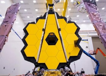 NASA&rsquo;nın Webb Teleskobu uzaydan 'selfie' g&ouml;nderdi