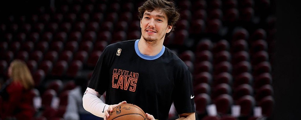 NBA'de Cedi 12 asistle kariyer rekorunu kırdı