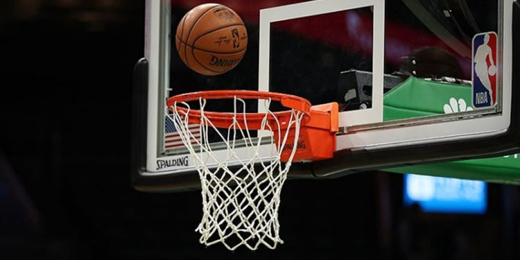 NBA'de konferans liderleri Suns ve Bulls kazanmaya devam ediyor