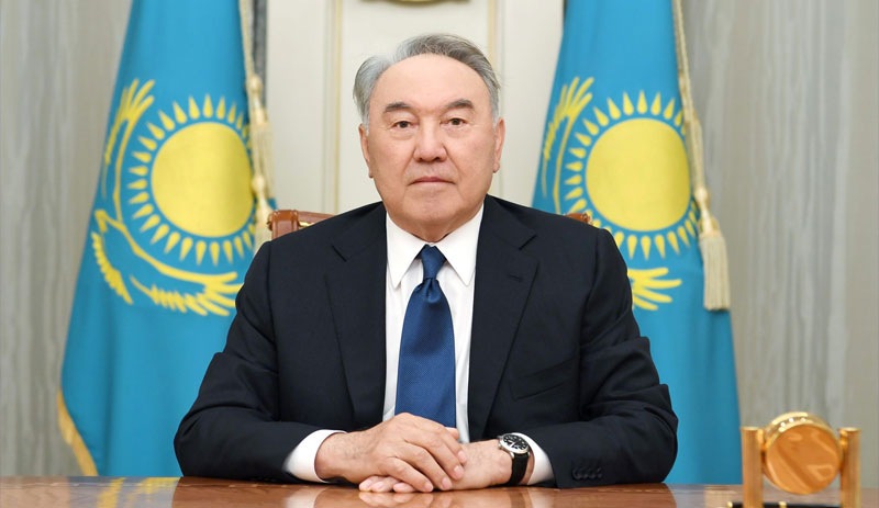 Nazarbayev’in siyasi yetkileri yasayla kaldırıldı