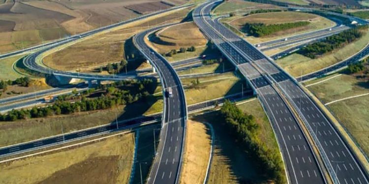 Otoyolda geçiş sayısı hedefine ulaşılmadı, milyarlarca dolarlık ödeme yapılacak