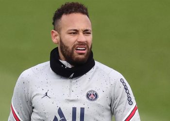 PSG'nin yıldızı Neymar, suç örgütü tarafından dolandırıldı