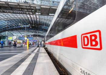 Polonya, Ukrayna’daki yaralıların taşınması için 5 vagonlu bir tren hazırlıyor