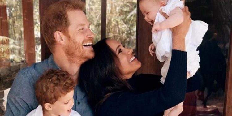 Prens Harry kendisini güvende hissetmediği için çocuklarını İngiltere'ye getirmek istemiyor