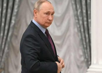 Putin: Donbass cumhuriyetlerini, anayasalarında belirtilen sınırlar içerisinde tanıdık