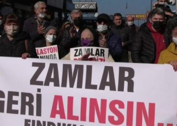 Rize'de zam protestosunda şiir okuyan vatandaş g&ouml;zaltına alındı