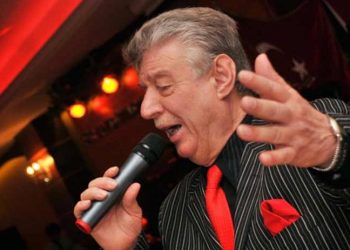 Rumeli türkülerinin sevilen ismi Arif Şentürk, yaşamını yitirdi