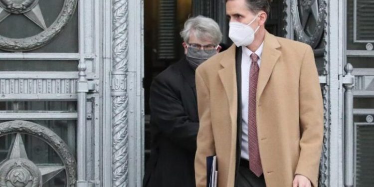 Rusya, ABD Moskova Büyükelçi Yardımcısını sınır dışı etti: ‘Sahte bayrak operasyonu’ ile işgal başlayabilir