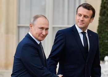 Rusya Devlet Başkanı Putin, Fransa Cumhurbaşkanı Macron ile telefonda görüştü