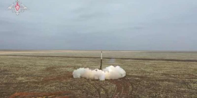 Rusya 'stratejik nükleer tatbikat' başlattı: Hipersonik füzeler fırlatıldı