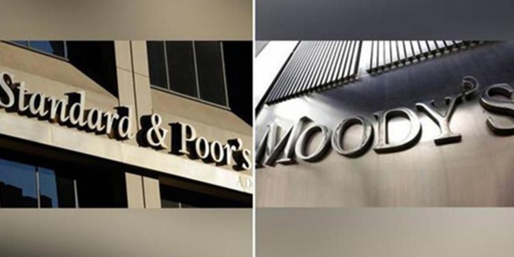 S&P, Rusya ve Ukrayna’nın kredi notunu düşürdü; Moody's incelemeye aldı