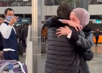 Savaşın ayırdığı Suriyeli iki kardeş altı yıl sonra İstanbul'da birbirine kavuştu