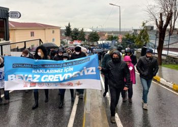 Sağlık çalışanları ülke genelinde 'beyaz grevde'