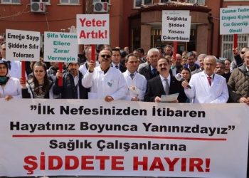 Sağlıkta şiddet engellenmiyor: Acil serviste hemşireye saldırı
