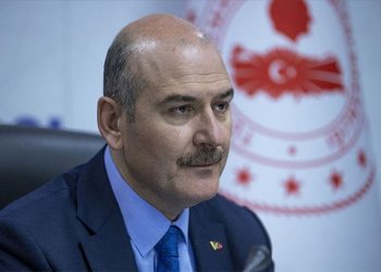 Soylu, ‘10 bin dolar alan siyasetçi’ sorusunu yanıtsız bıraktı