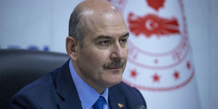 Soylu, ‘10 bin dolar alan siyasetçi’ sorusunu yanıtsız bıraktı