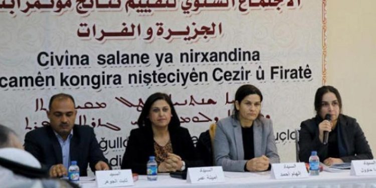 Suriye Demokratik Konseyi, Fırat'ın doğusu için 'toplum sözleşmesi' taslağı hazırladı