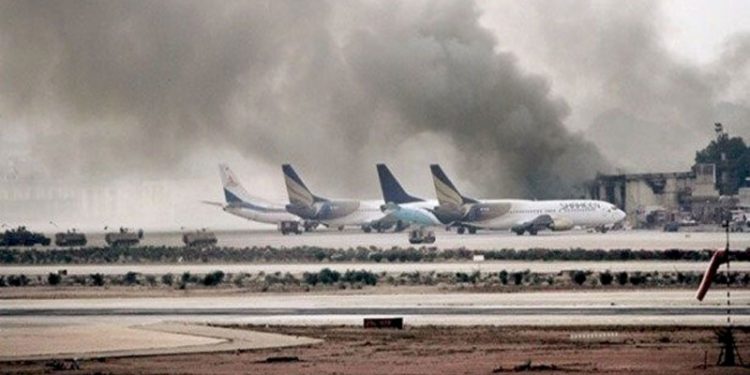 Suudi Arabistan'da havalimanına dronla saldırıldı: 12 kişi yaralandı