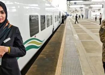 Suudi Arabistan'da kadın makinistler: 30 kadın tren sürücüsü olarak işe alınacak, 28 bin kadın başvurdu