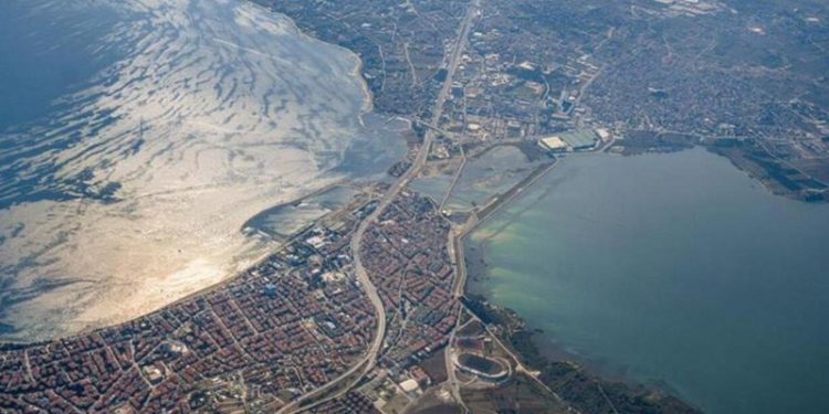 Sözcü yazarı Muratoğlu: Arap televizyon kanallarında cayır cayır İstanbul pazarlanıyor