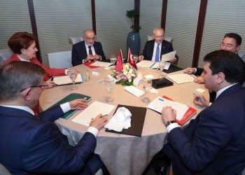 Tarhan Erdem: 'Muhalefet daha açık, daha net mesajlar vermeli'