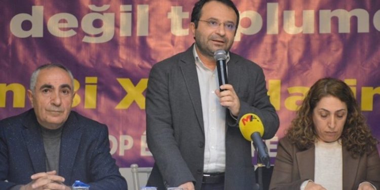 Tayip Temel: Kefen giyerek inkarcı sistemi yıktık