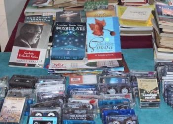"Ter&ouml;rle m&uuml;cadele adı altında &ouml;zg&uuml;rl&uuml;klere m&uuml;dahale raporu" yayınlandı
