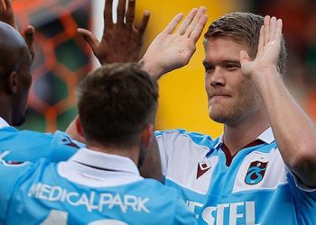 Trabzonspor rekorunun 1 puan gerisinde kaldı