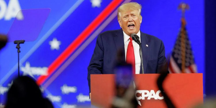 Trump: Sorunumuz Putin'in zeki olması değil, kendi liderlerimizin aptal olması