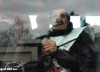 Tuncay Özilhan’ın evinin önünde eyleme gelen işçilere gözaltı