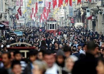 T&Uuml;İK, T&uuml;rkiye'nin n&uuml;fusunu a&ccedil;ıkladı