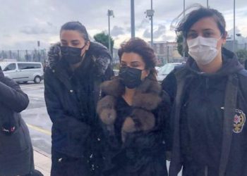 Türkiye, Yunanistan ve İngiltere, kadın gazetecilerin yasal olarak tehdit edilmesinde geçen ay başı çekti