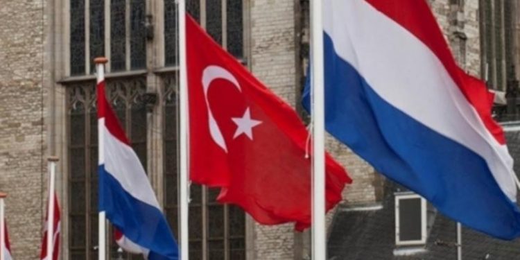 Türkiye vatandaşlarının Hollanda'ya iltica başvurularında artış sürüyor