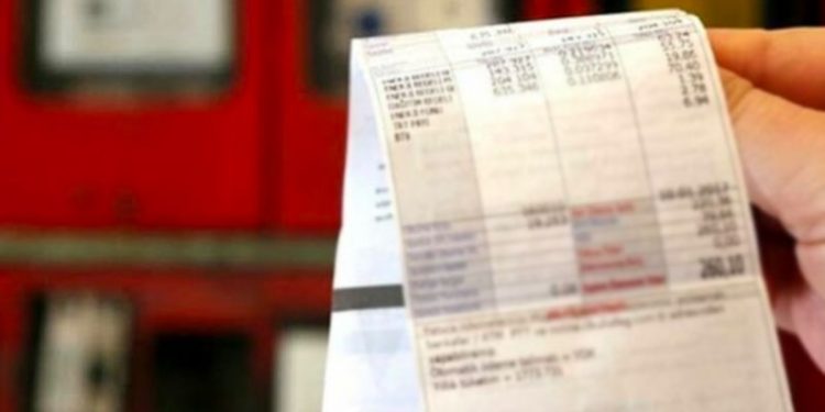 Türkiye yazarı Küçük: Elektrik zamları can yakıcıydı, sıra doğal gaz ve benzinde