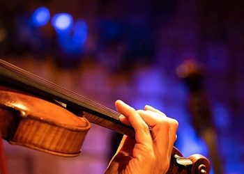 Türkiye'nin en sevilen aşk şarkısı: Bizimkisi Bir Aşk Hikâyesi