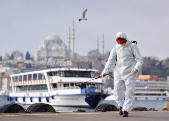 Türkiye’de her 7 kişiden biri koronavirüse inanmıyor: Dünyada durum ne?