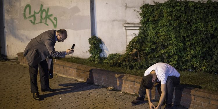 Türkiye’de ilk uyuşturucu kullanma yaşı ortalama 16’ya düştü