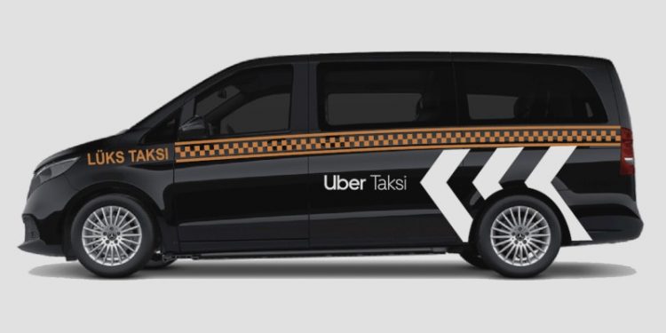 UBER, 'lüks' siyah taksi ile yeniden İstanbul'da hizmet verecek