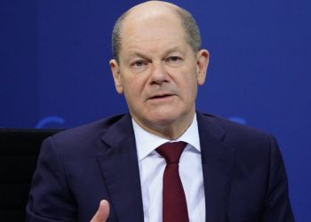 Ukrayna: Almanya'nın silah gönderme tartışmaları, Scholz hükümeti üzerindeki baskıyı artırıyor