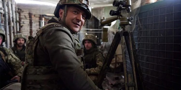 Ukrayna Başkanı Zelenski, çatışma bölgesinde