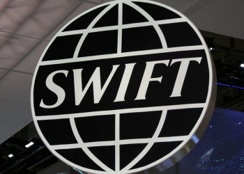 Ukrayna krizi: Rusya'nın dışlanması çağrıları yapılan SWIFT ödeme sistemi nedir?