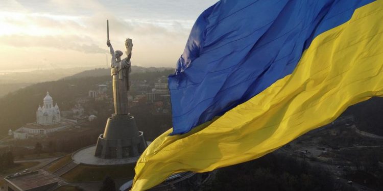 Ukrayna olağanüstü hal ilan etti