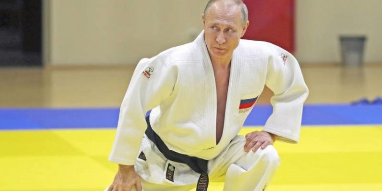 Uluslararası Judo Federasyonu, Putin'in onursal başkanlığını askıya aldı