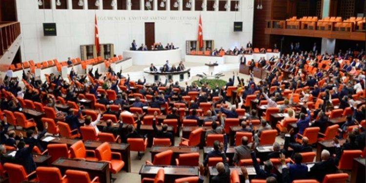 Uluslararası anlaşmalara dair 5 kanun teklifi Meclis'ten geçti