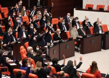 Uluslararası anlaşmalara ilişkin beş kanun teklifi TBMM'de kabul edildi