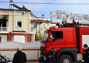 Uyuşturucudan kurtulmak için kendisini eve zincirleyen genç, yangında hayatını kaybetti