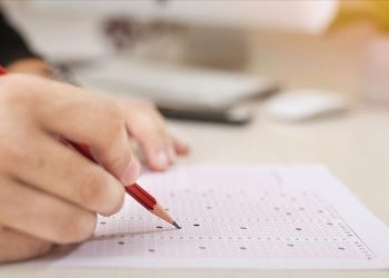 Uzmanlar YÖK kararını değerlendirdi: ‘Sistem baraj altında kaldı’