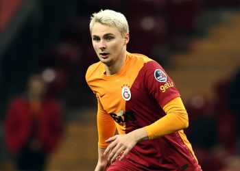 Victor Nelsson taraftarın tepkisine dayanamadı, sosyal medya hesaplarını kapadı