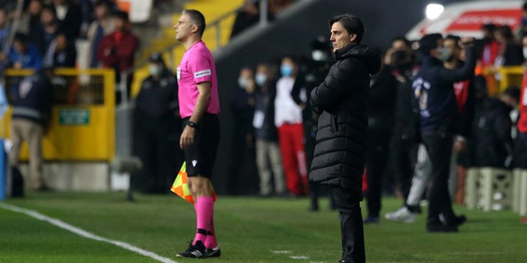 Vincenzo Montella'dan hakem tepkisi: Gerginim, ben gideyim yoksa konuşacağım ve iyi olmayacak